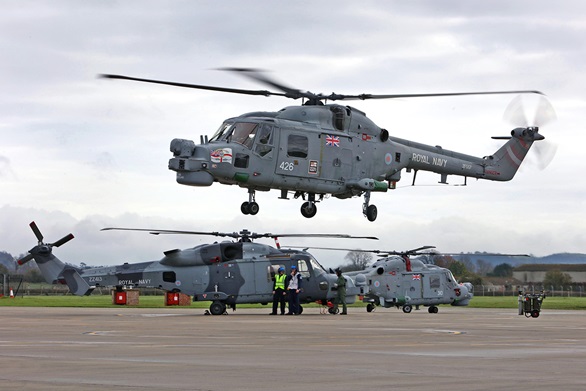 Last deployed Lynx in the Royal Navy flies home!