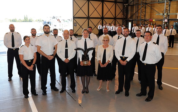 Hurricane helicopter heroes rewarded at 815 Naval Air Squadron