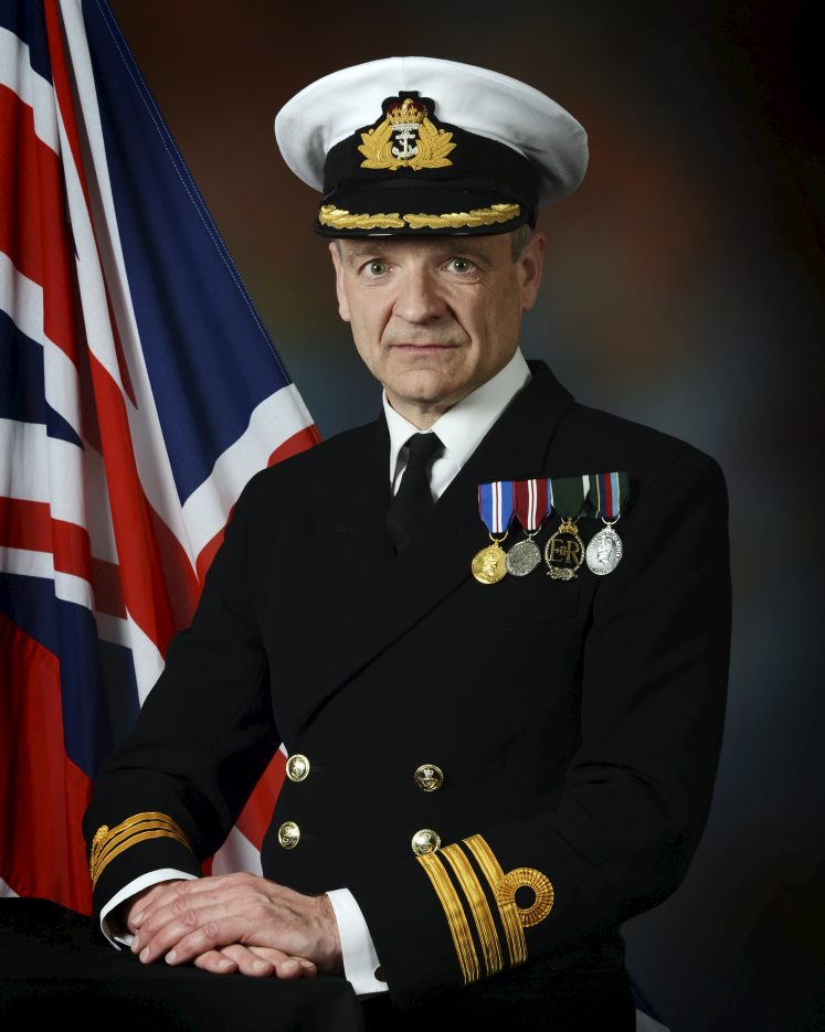 Royal Naval Reserves’ final salute for HMS King Alfred’s Commanding ...