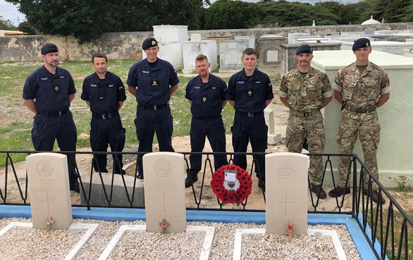 RFA Mounts Bay visits Commonwealth War Graves in Curacao