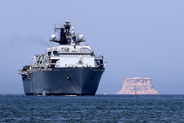 UK flagship HMS Albion arrives in Oman