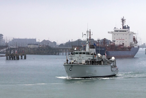 HMS Cattistock deploys
