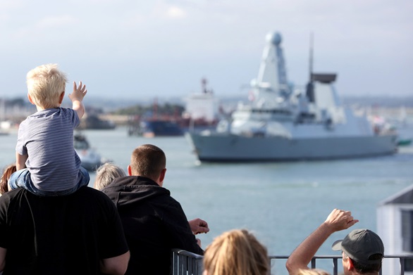 HMS Diamond deploys to Mediterranean to help tackle arms trafficking