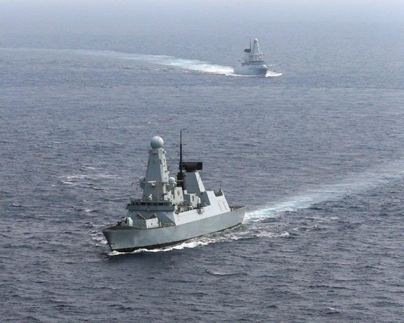 HMS Dragon and HMS Duncan meet up in the Med
