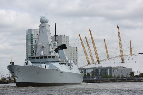 HMS Duncan arrives in London 