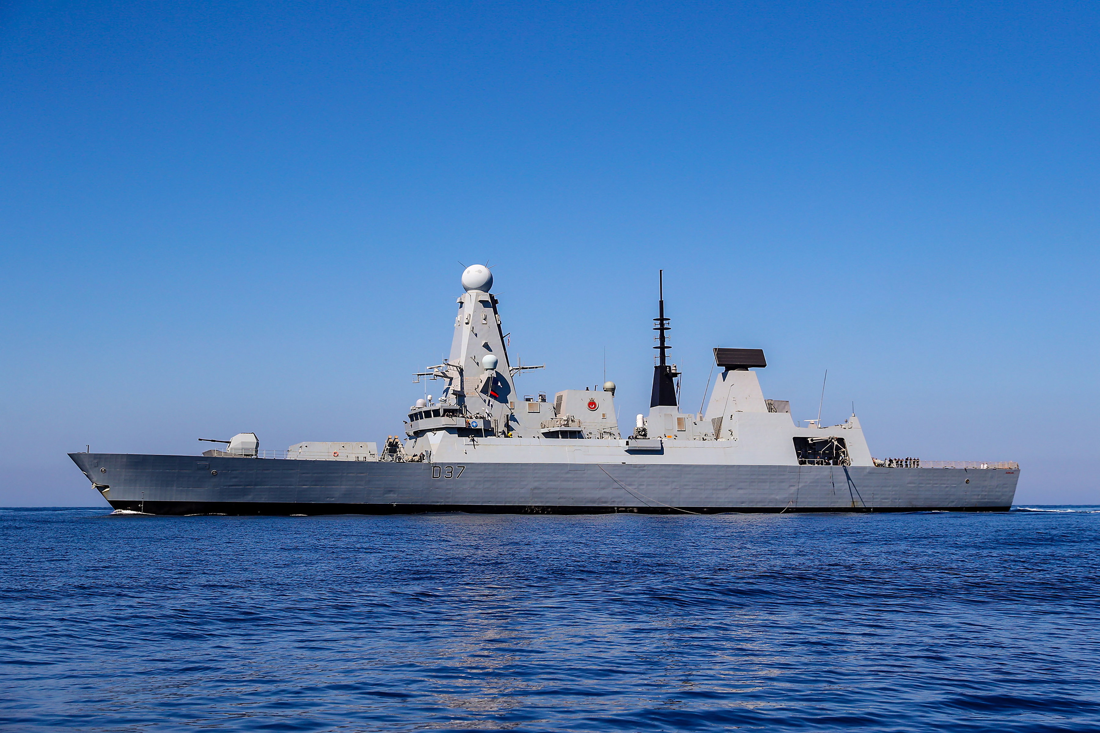  HMS Duncan  arrives in the Gulf Royal Navy