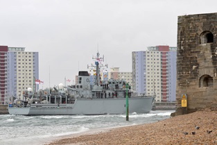 HMS Ledbury Returns Home