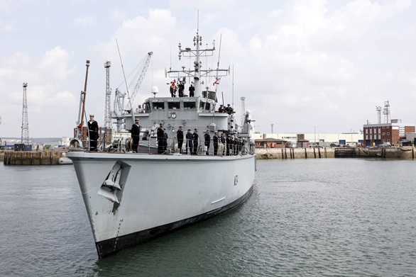 HMS Middleton responded to a Mayday call on the weekend