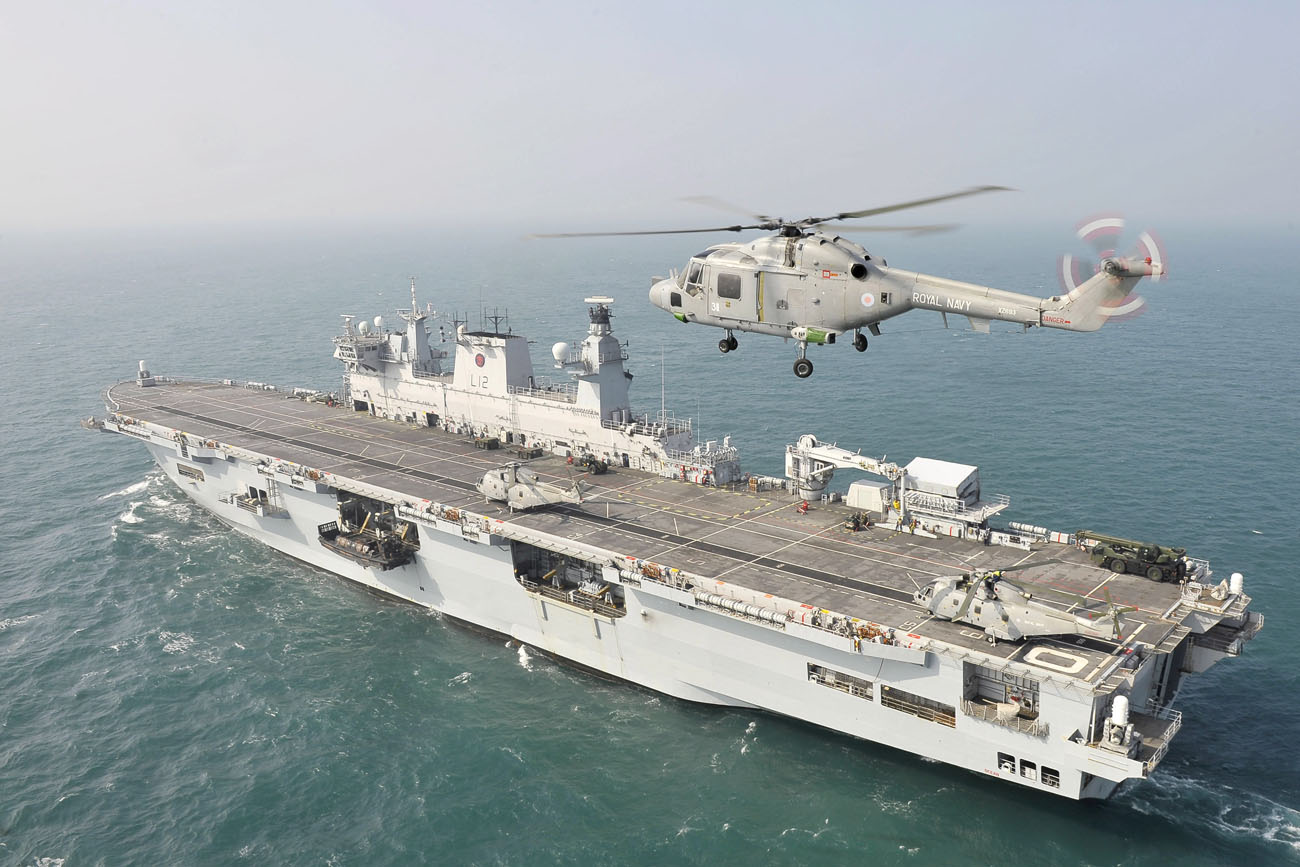 El MinDef autoriza el comando de la Armada a comprar el porta-helicópteros HMS Ocean L-12 Oc110038004sp