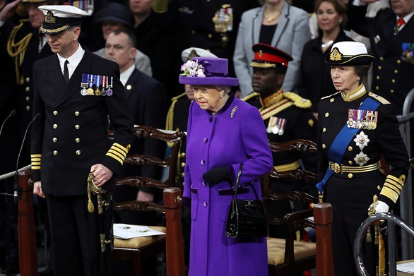 Queen welcomes Royal Navy’s largest ever ship into the Fleet