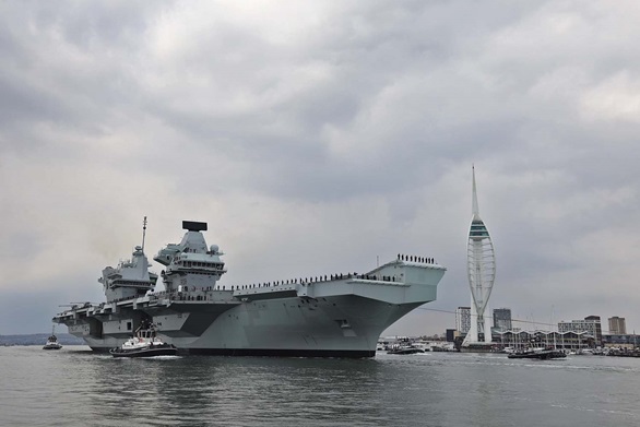 HMS Queen Elizabeth sails from Portsmouth. Picture: PO Dave Jenkins