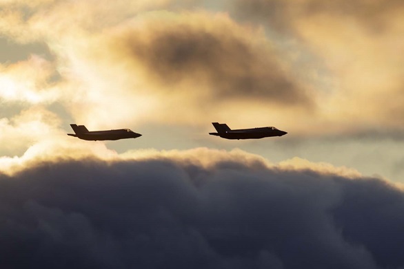 F-35 Lightning jets took part in a live strike mission in Swedish ranges. 