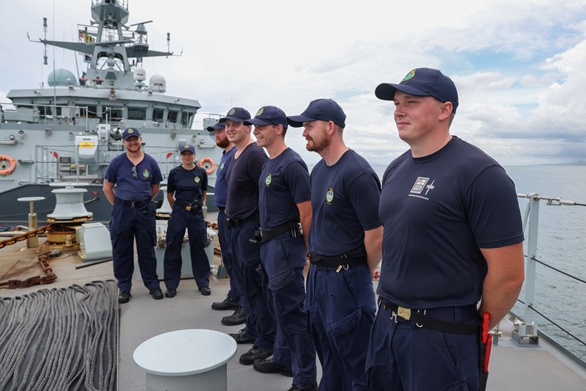 Crew line up as HMS Spey arrives in Fiji