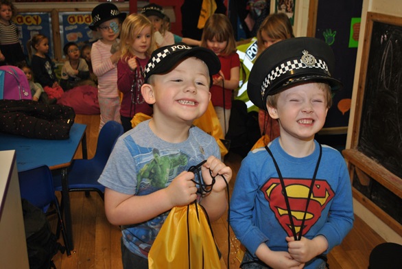 MOD Police help Clyde kids stay safe and seen