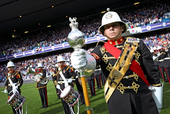 Glasgow Rangers honours 'true heroes in life' at special Armed Forces match