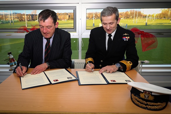 Royal Navy and Glasgow Hawks strengthen union